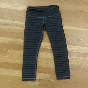 Women's wonder under cropped leggings